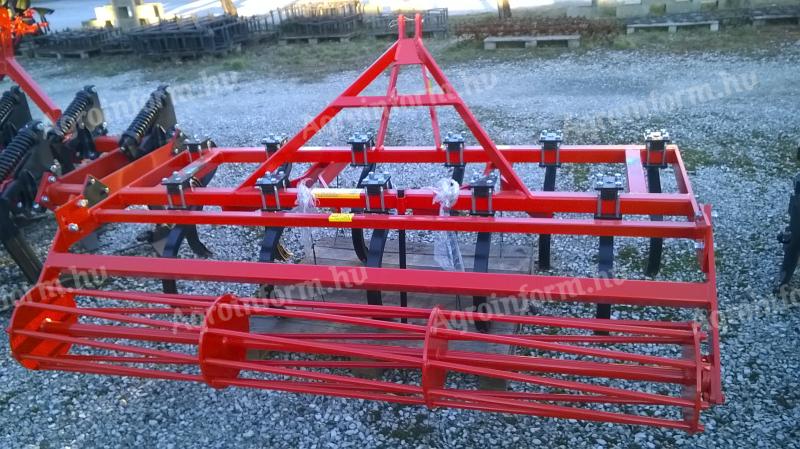 Spring-loaded cultivator with breaking roller