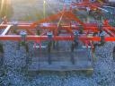 Spring-loaded cultivator with breaking roller