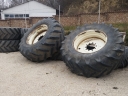 New Holland Komplett kerekek 600/65R28, 710/70R38,