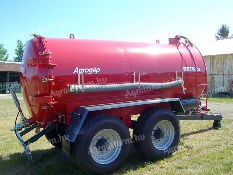 DETK 138 (8 m³) suction tanker from stock immediately