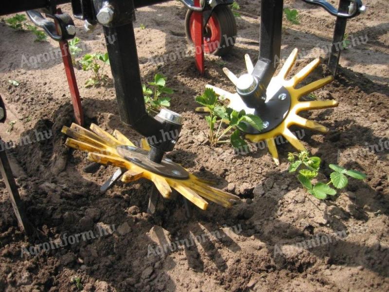 K.U.L.T. 3 row finger reel high speed cultivator