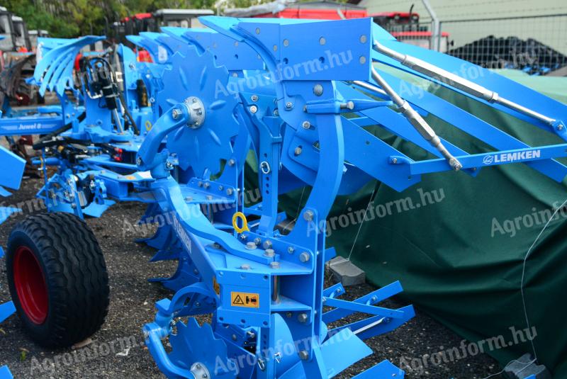 Lemken Juwel 7 M 4-hlavový rotačný pluh