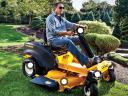 Fűnyírótraktor,  nulla forulókörös,  Cub Cadet XZ2 127, oldalkidobós,  Kawasaki V motorral