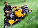 Fűnyírótraktor Cub Cadet XT2 PS117i oldalkidobós,  KAWASAKI vagy injektoros CC motorral