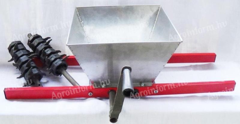 Manual grape and fruit crusher, shredder