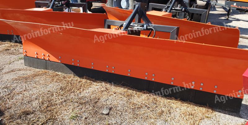 Metal-Technik 2,6 m snow plough