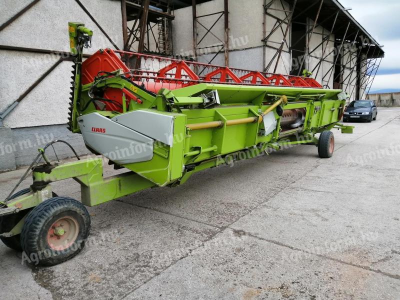 Claas V900 grain cutting table