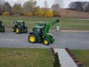 KHR front-end loader for John Deere tractors - even in the tender for the STS