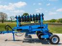 Cambridge with 600 cylinder hydraulic trowel