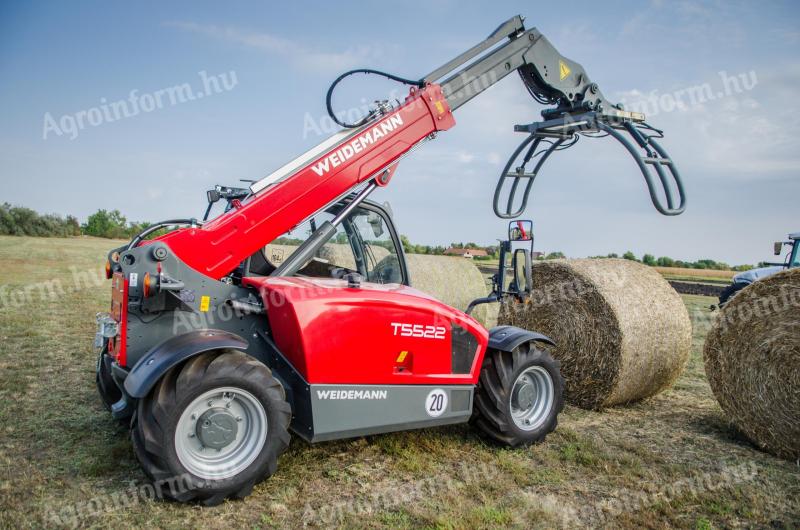 Weidemann T4512 and Weidemann T5522 stacker