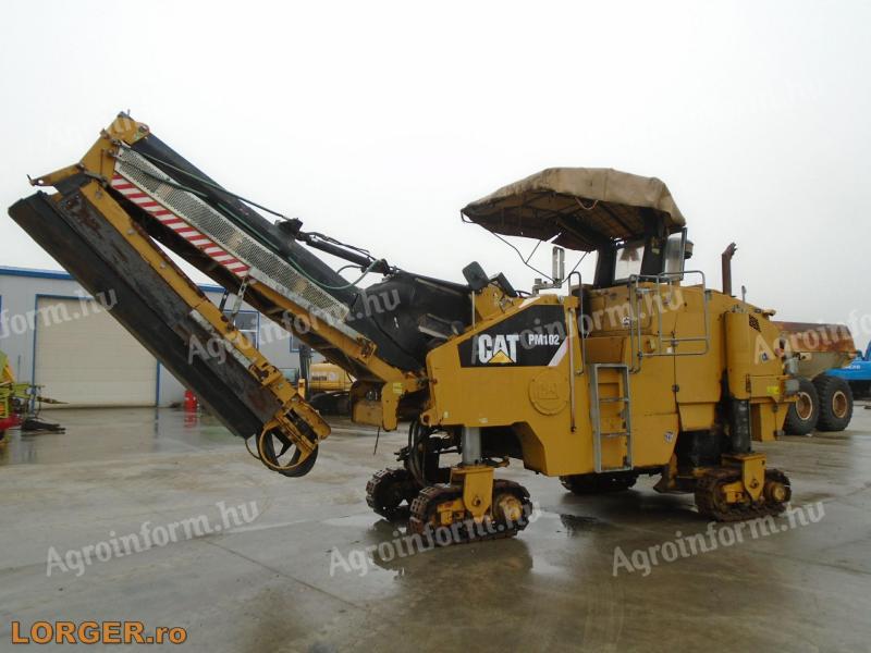 Mașină de frezat asfalt pe șenile Caterpillar PM-102C