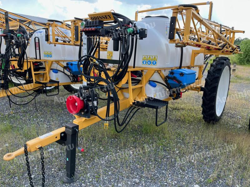 Boguslav Kronos 3000/18 field sprayer with speed independent application