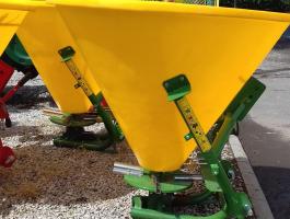 Zagroda Fertilizer 500 kg műtrágyaszóró