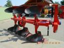 HIGH-UNIVERSAL KM/VF3 three-head reversible plough