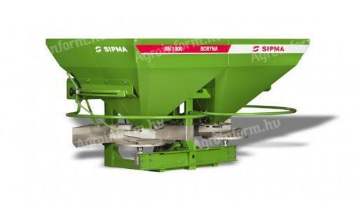 For sale brand new 1000 litre Sipma fertilizer spreader at a good price, 1 year warranty