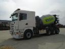 Scania R420 8×4 betonkeverö