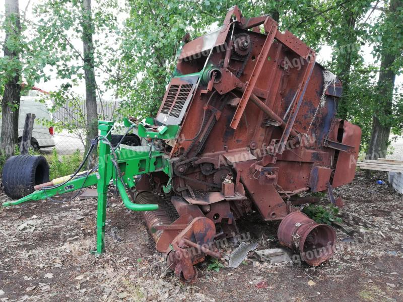 John Deere szecskázós bálázó bontódik 854,550 592