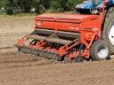 KUHN | PREMIA 4000 suspended mechanical grain drill