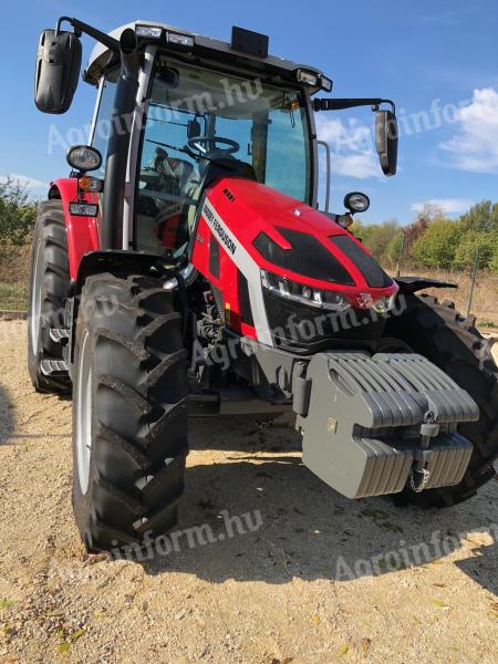 Massey Ferguson 5S.105 Dyna-6 Učinkovit traktor NA ZALOGI