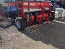 ÖZDUMAN 25 row seeder for cereals and small seeds, with fertiliser hopper