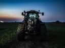 DEUTZ-FAHR 7250 TTV WARRIOR (246 LE) PREMIUM NĚMECKÝ TRAKTOR PRECIZNÍ BALÍČEK OD DORKER