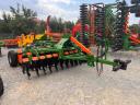 TerraKing HummeR 2.5/3.0/4.0 m short disc with seed drill attachment and rubber tyre wheels