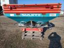 Sulky fertilizer spreader