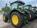 John Deere 6140R s čelnim nakladalnikom Quicke Q66