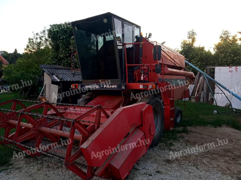 Deutz-Fahr M-2385 combine