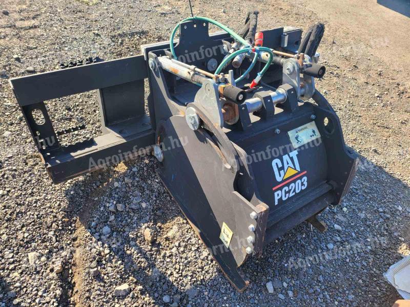 Caterpillar PC 203 asphalt mower