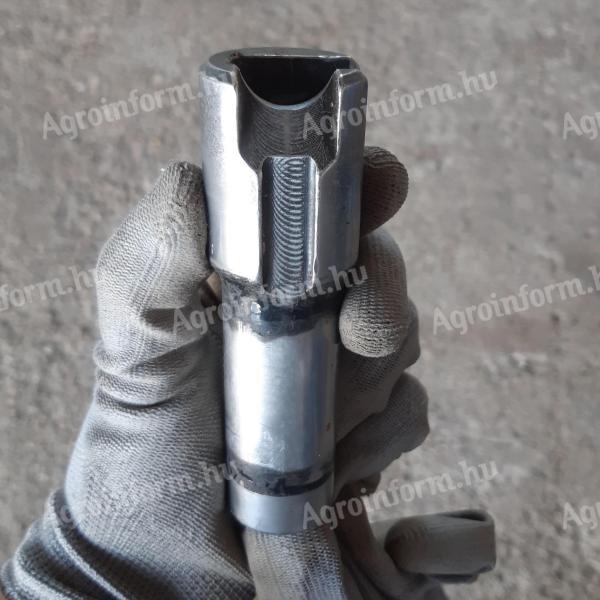 Čep oje 30 mm, pro hlavu traktoru Sauermann nebo John Deere