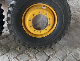 Munkagép gumiabroncs