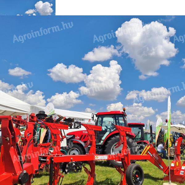 3 head reversible plough with slotted steering plate at Kc-Békés Kft.