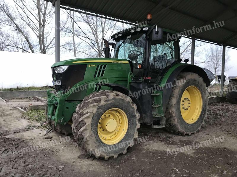 John Deere 6210R