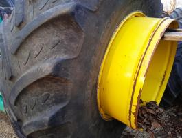 John Deere hátsó kerék