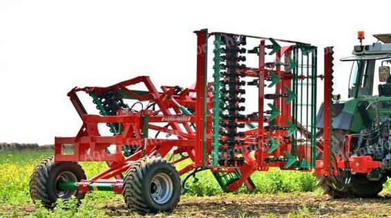 Agro-Masz 4 meter trailed compactor