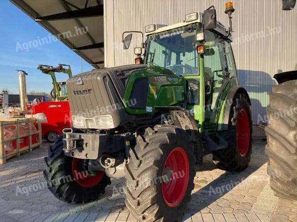 Fendt 211 F traktor - Szép állapotban - 898 üzemóra