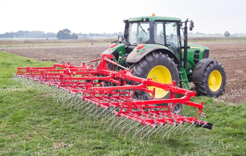 Zagroda Weeder SH-9 típusú gyomfésű