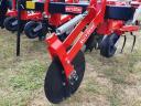 Maxiplant 8 row row cultivator