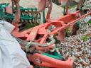 For sale Kverneland 4+1 alternating rotating plough with packer roller