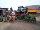 For sale Kverneland 4+1 alternating rotating plough with packer roller