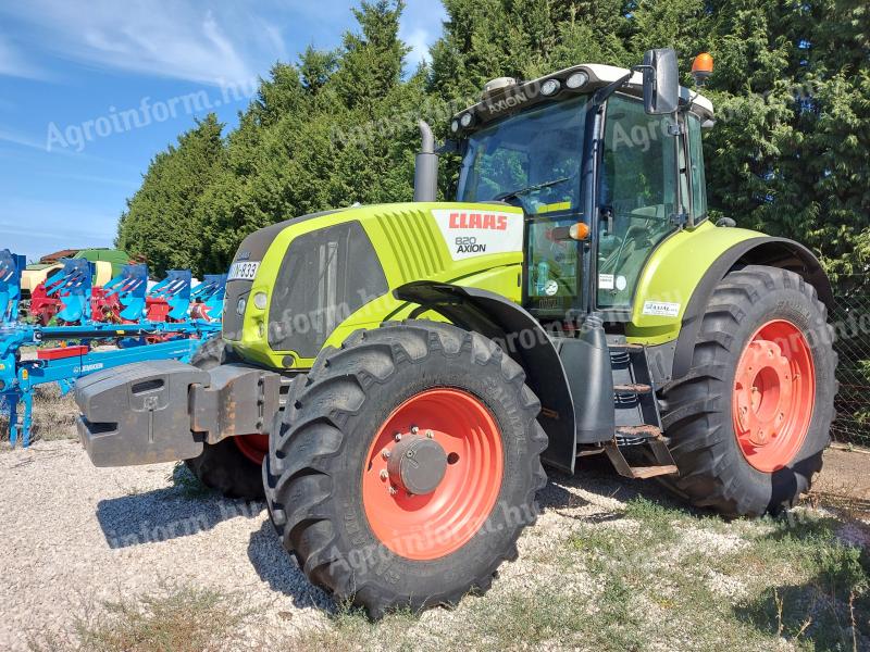 De vânzare tractor CLAAS AXION 820 cu direcție TOPCON în stare bună