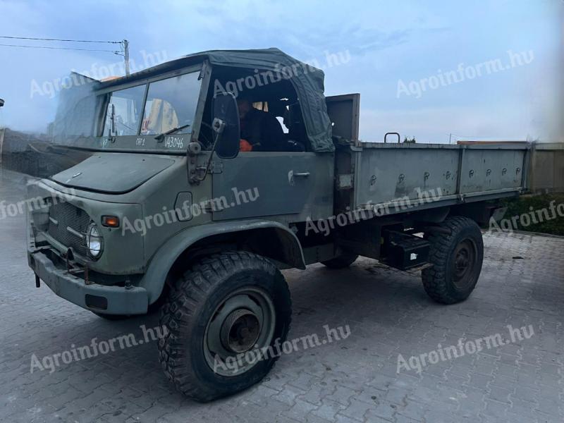 Eladó Unimog 404 platós katonai jármű
