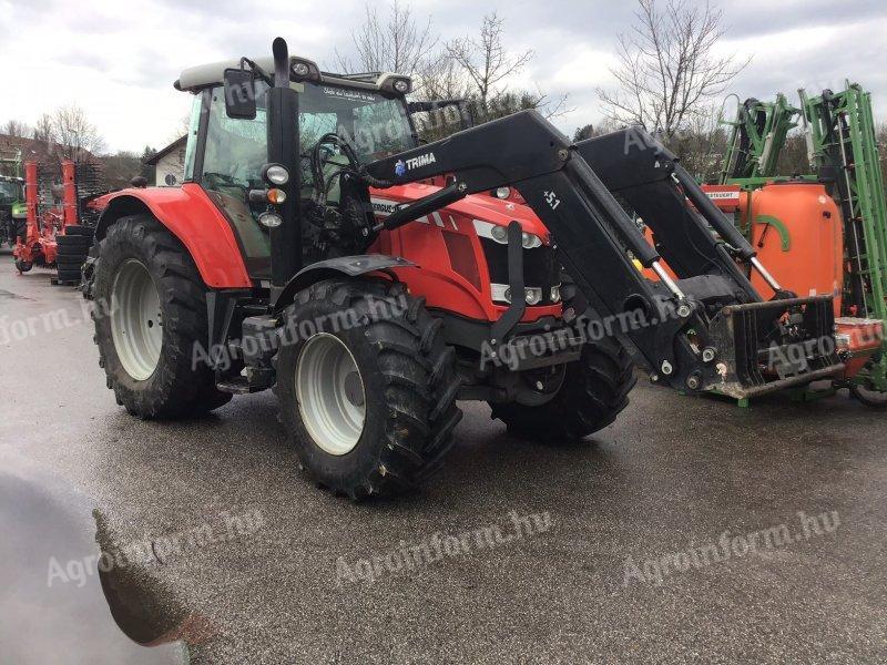 Massey Ferguson 6613 homlokrakodóval