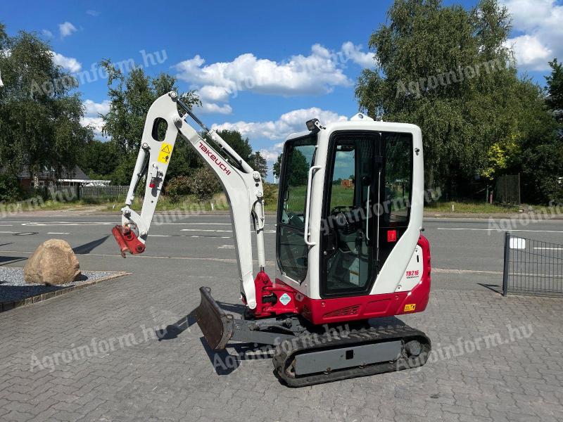 Takeuchi TB216 / 2018 / 1300üó / Kalapácskör / Lízing 20%-tól