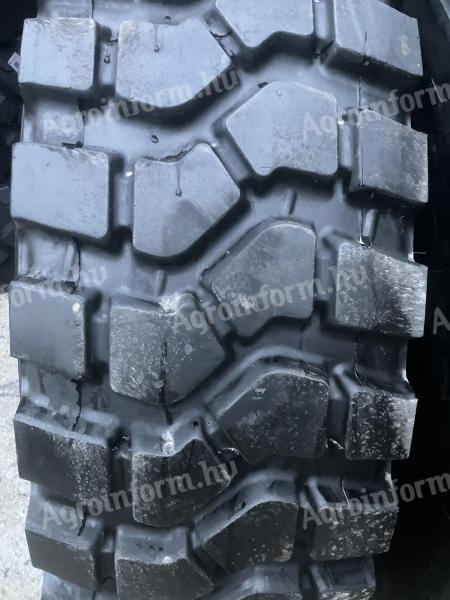 Prodajem gumu Pirelli Pista 14.00R20