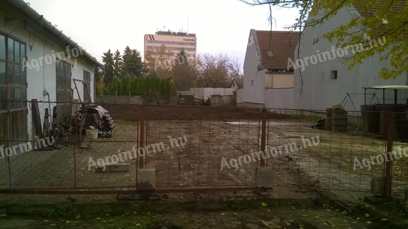 Sprzedaż budynku gospodarczego/mieszkania