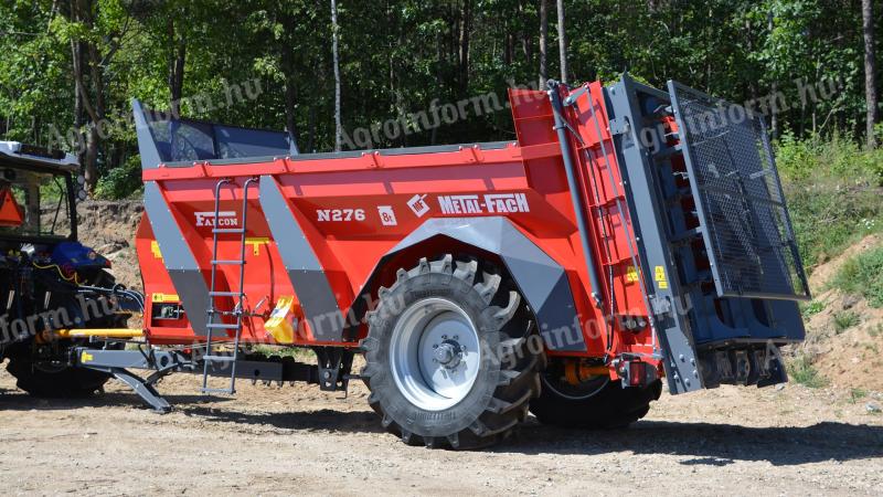 Metal-Fach N276 8 ton fertilizer spreader