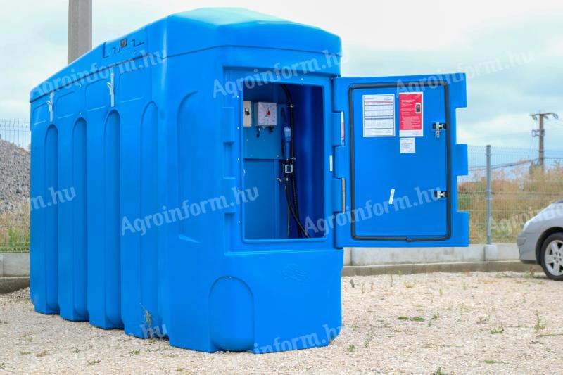 Keskeny AdBlue-tartály kültérre: Kingspan BlueMaster 4000