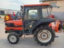 Kubota GL240 fülkés,  összkerékhajtású,  szervokormányos,  irányváltós,  24 Le traktor